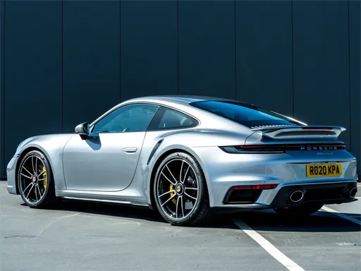 İngiltere Porsche 911 Turbo S Slayt