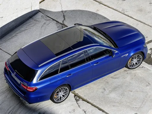 Mercedes-Benz E63 AMG Estate Kaydır