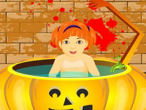 Küçük Bebek Halloween Banyosu